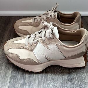 New Balance 327 Women's Beige and Cream Sneakers